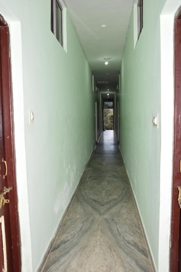 Hotel Deep Valley Mount Abu Exterior photo