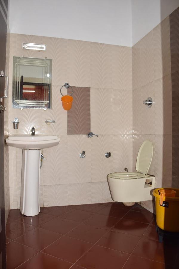 Hotel Deep Valley Mount Abu Exterior photo
