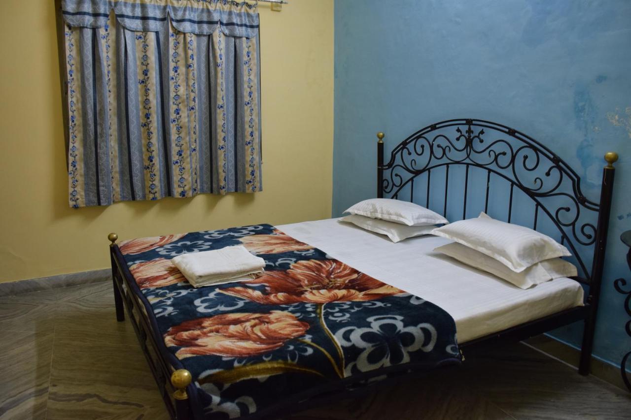 Hotel Deep Valley Mount Abu Exterior photo