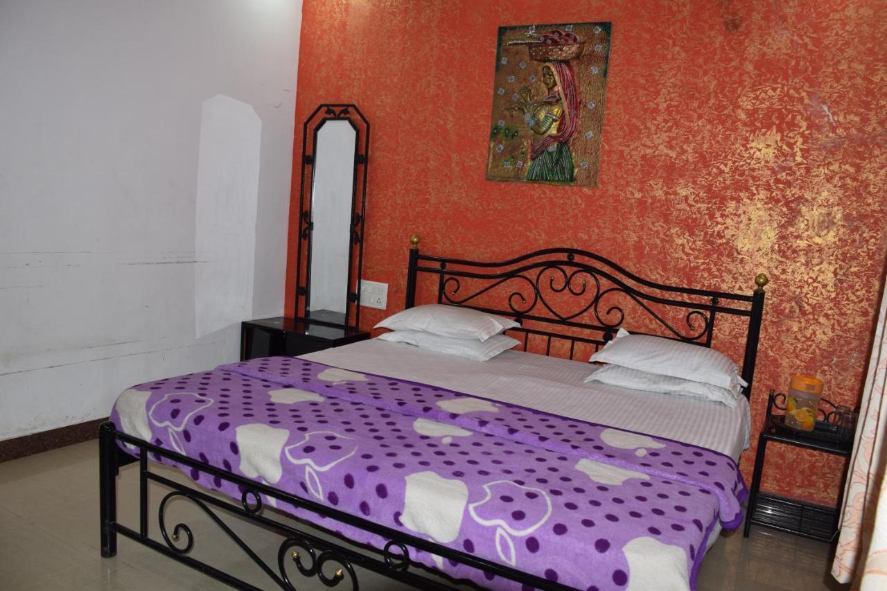 Hotel Deep Valley Mount Abu Exterior photo